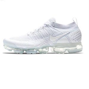 White Nike Vapormax Womens (size 10) Man (size 8)